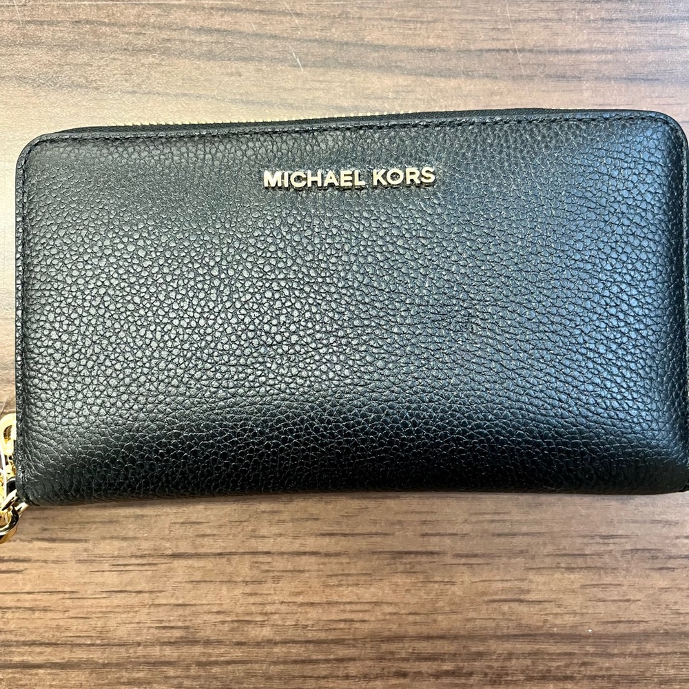 Michael Kors Leather Phone Case / Wallet NWT